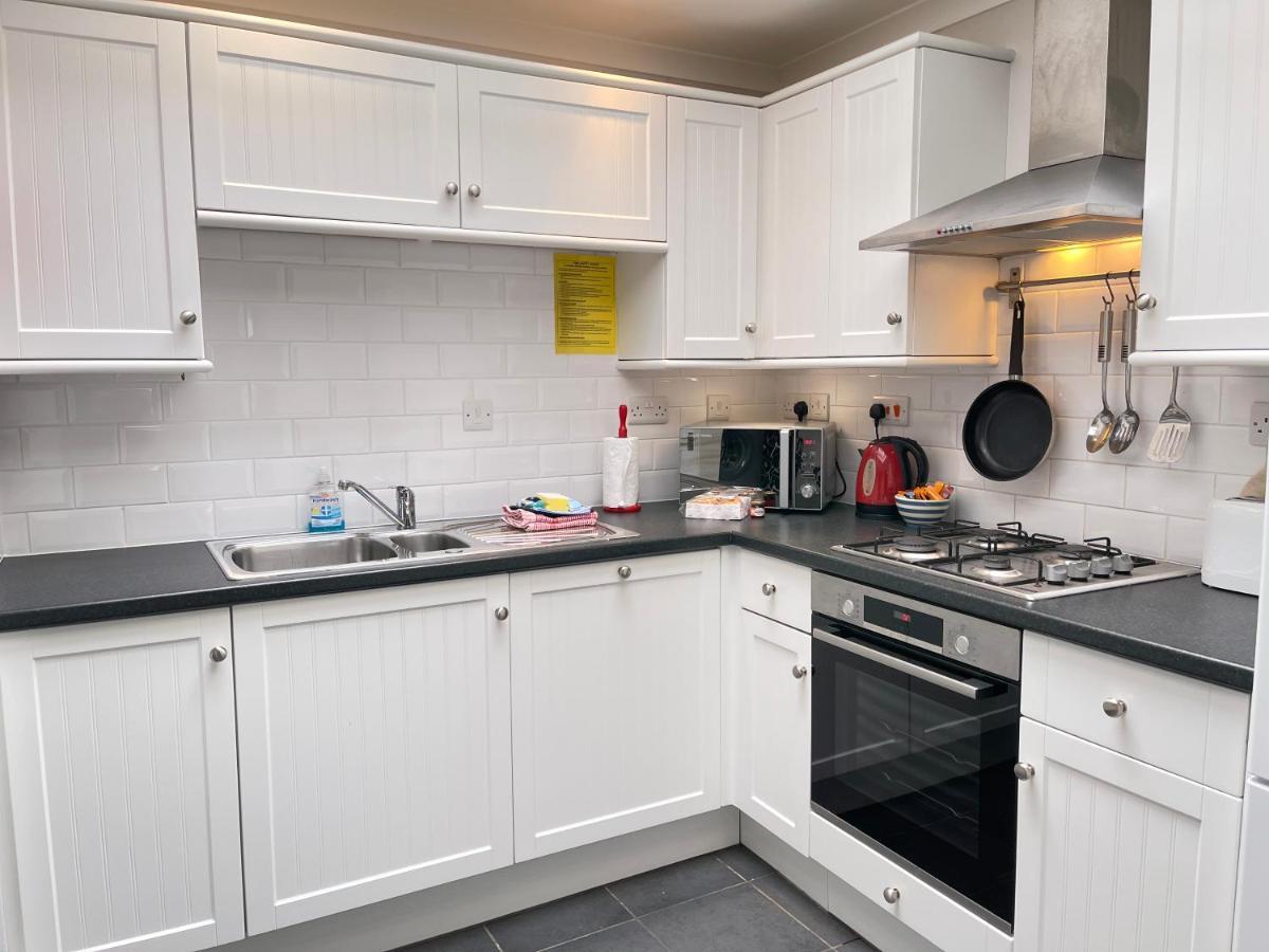 37 Trenwith Place, Charming Family Home & Garden! St Ives 외부 사진