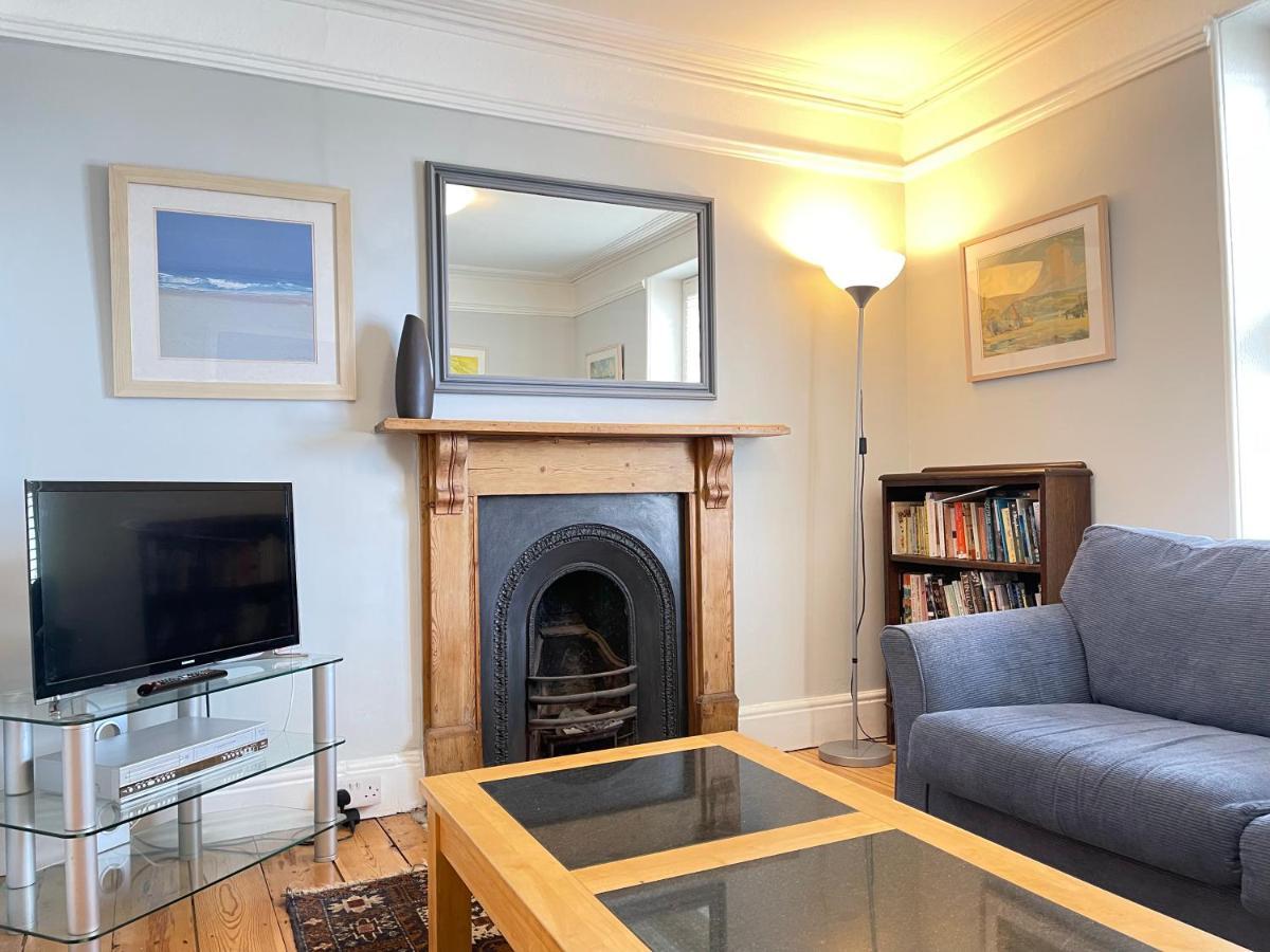 37 Trenwith Place, Charming Family Home & Garden! St Ives 외부 사진