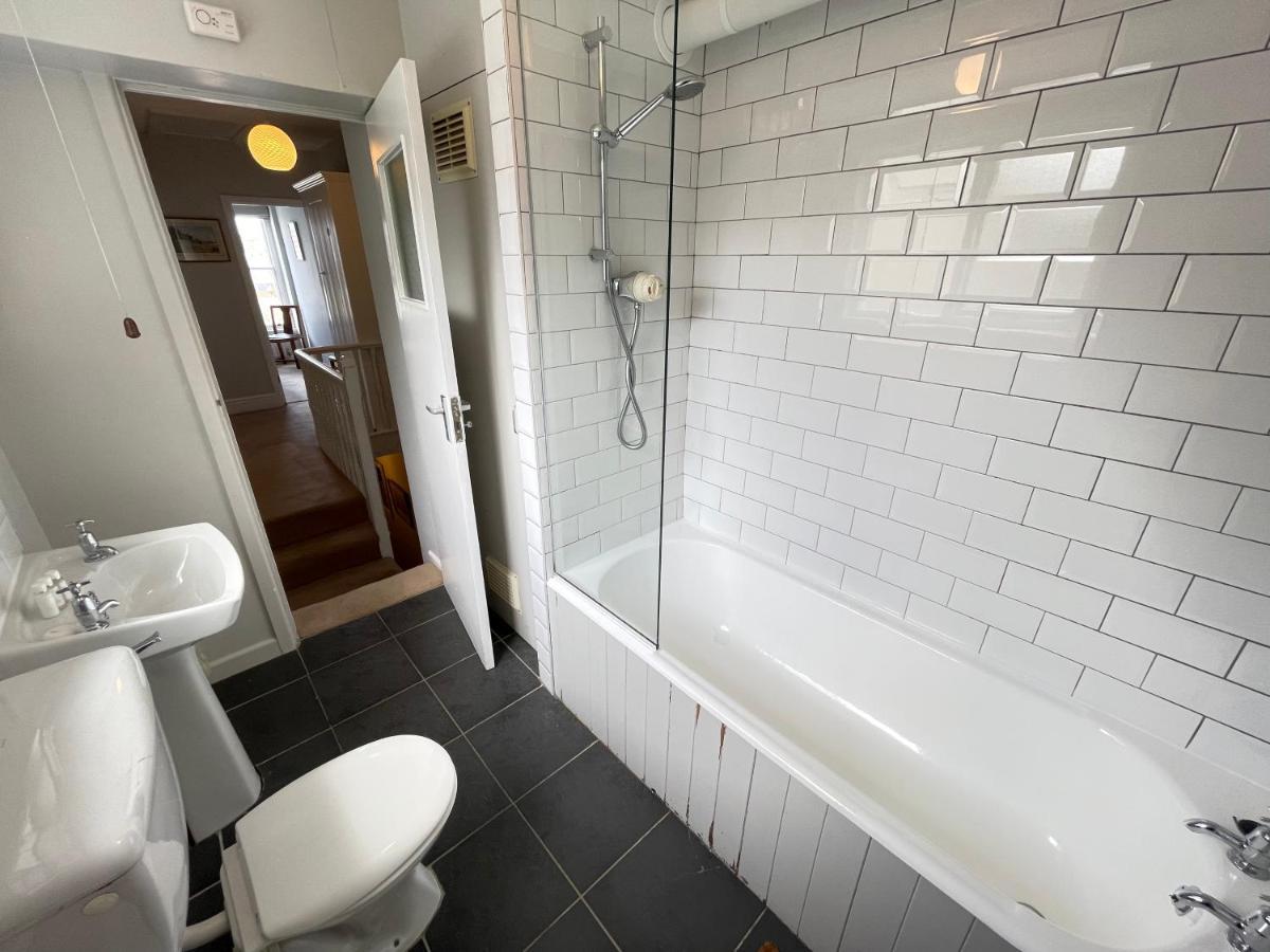 37 Trenwith Place, Charming Family Home & Garden! St Ives 외부 사진