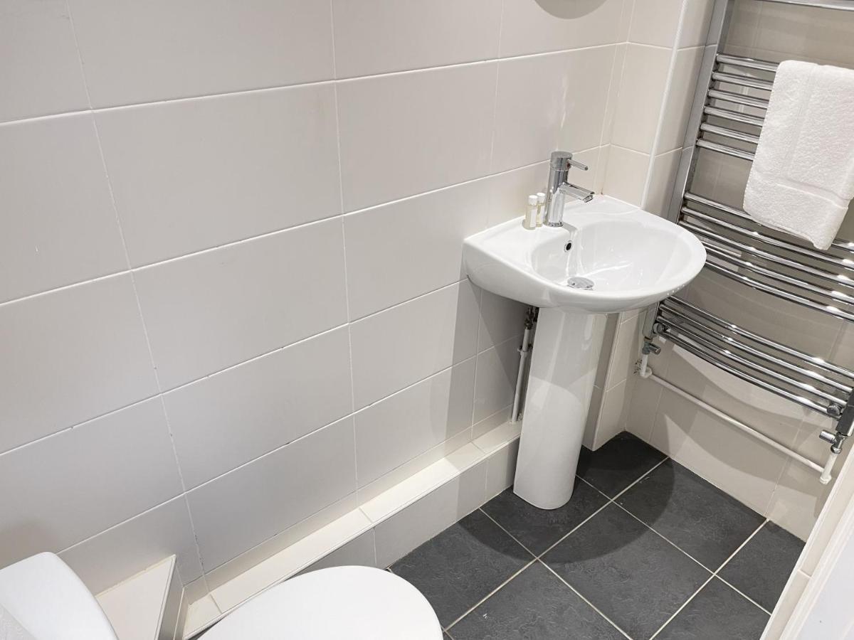 37 Trenwith Place, Charming Family Home & Garden! St Ives 외부 사진